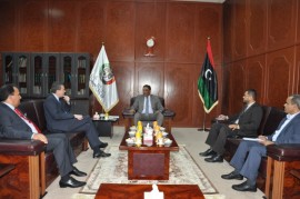 اجتماع تقابلي بين وزير العدل وسفير أوكرانيا لدى ليبيا اجتماع تقابلي بين وزير العدل وسفير أوكرانيا لدى ليبيا