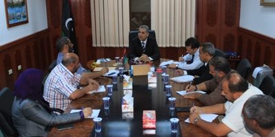 وزير العدل يجتمع بمدراء الإدارات وزير العدل يجتمع بمدراء الإدارات