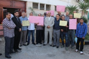 وقفة احتجاجية بمجمع المحاكم طرابلس