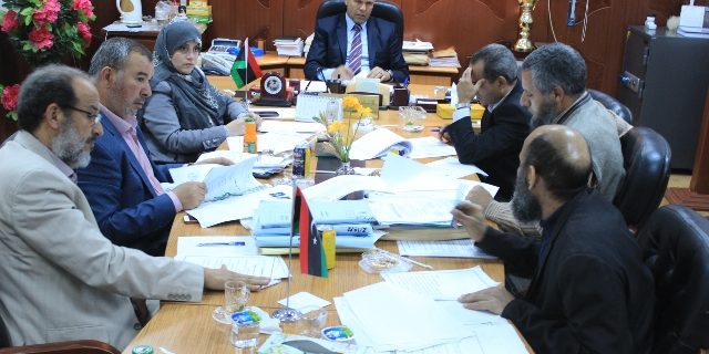 اجتماع لجنة شؤون الموظفين9