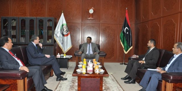 اجتماع تقابلي بين وزير العدل وسفير أوكرانيا لدى ليبيا