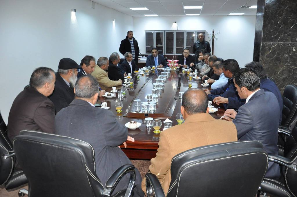 زيارة الوزير لمركز انتخاب العزيزية