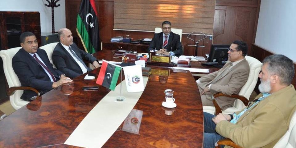 وكيل وزارة العدل لشؤون حقوق الإنسان يجتمع برئيس جهاز المباحث العامة (2)