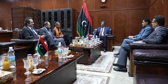 زيارة الصليب الاحمر1