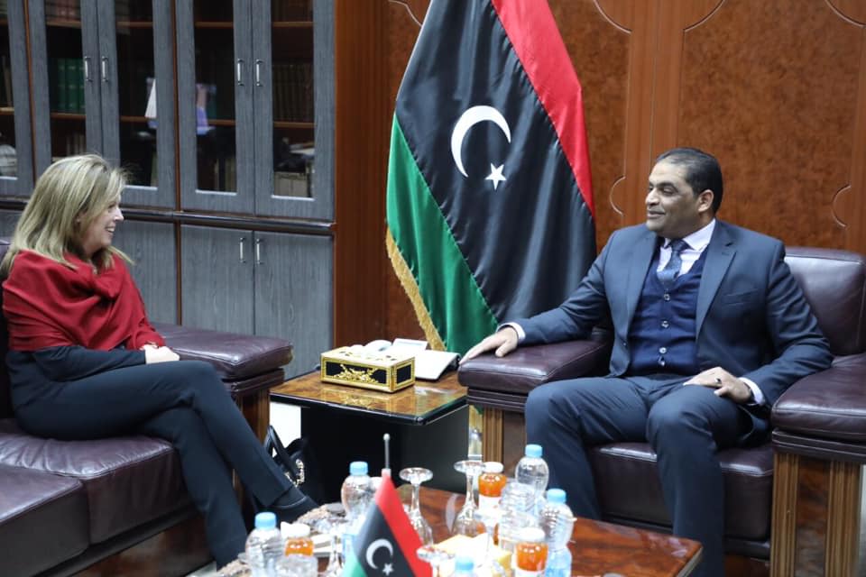 وزير العدل يستقبل نائب رئيس بعثة الأمم المتحدة للدعم في ليبيا01