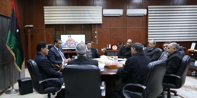 وزير العدل يلتقى رؤساء الهيئات القضائية بمدينة غريان 01