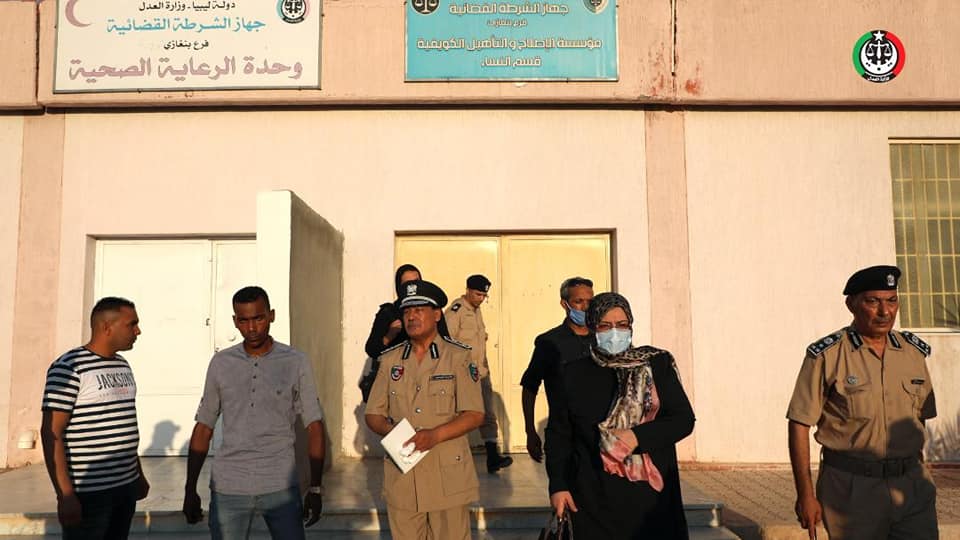 معالي وزيرة العدل تزور مؤسسةالإصلاح والتأهيل الكويفية وتقف على أوضاع النزلاء