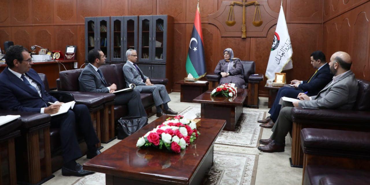 لقاء وزيرة العدل بالسفير الفرنسي في ليبيا