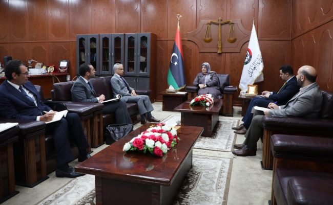 لقاء وزيرة العدل بالسفير الفرنسي في ليبيا