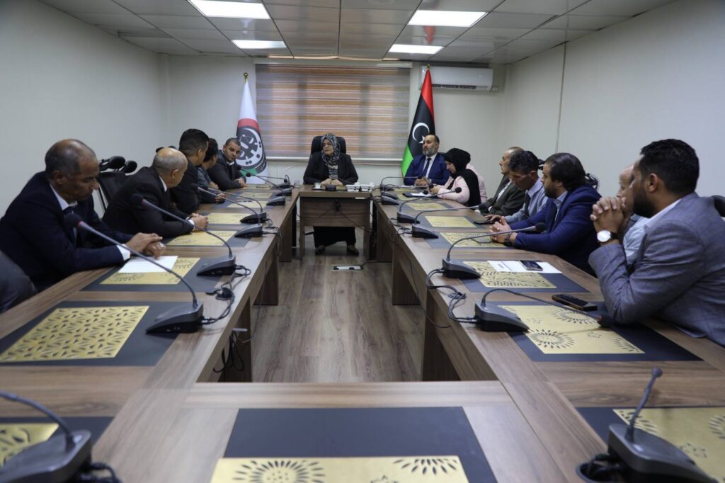 برئاسة معالي الوزيرة حليمة إبراهيم: اجتماع موسع مع ممثلي موظفي وزارة العدل والجهات التابعة