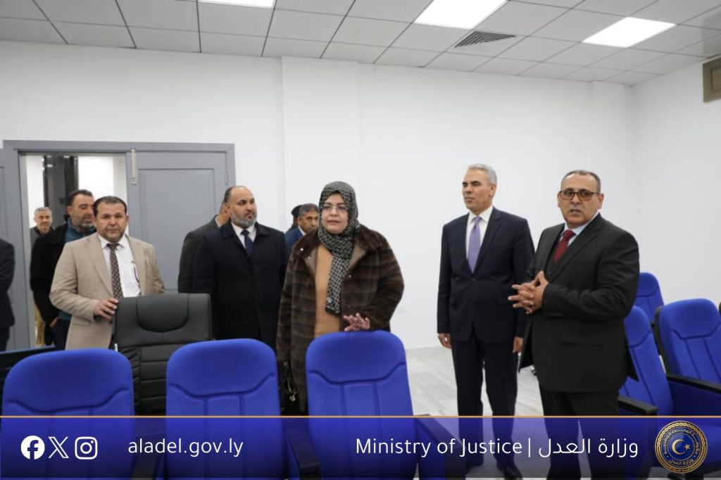 وزيرة العدل تتفقد معهد الطب الشرعي وتبحث احتياجات المحاكم القضائية